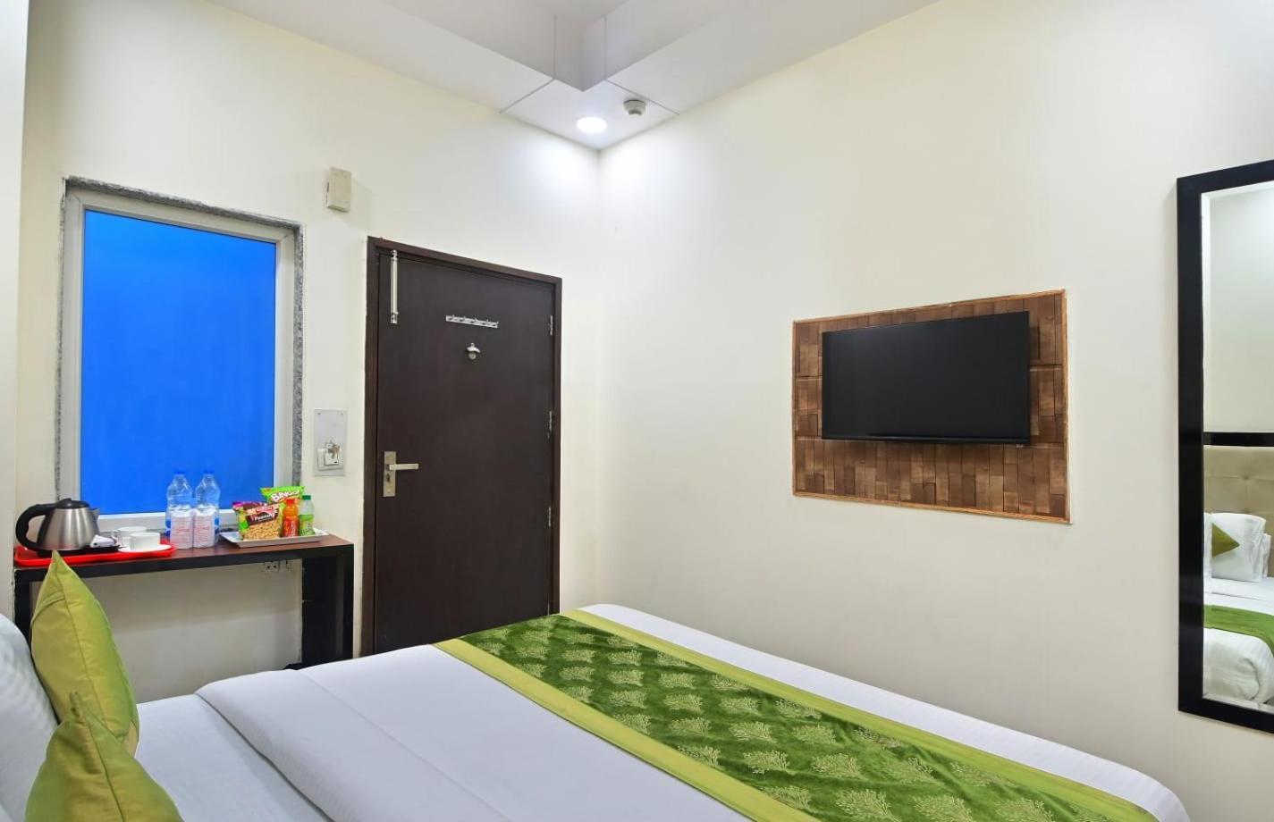 Hotel Emporio View - New Delhi Railway Station - Paharganj Exterior foto