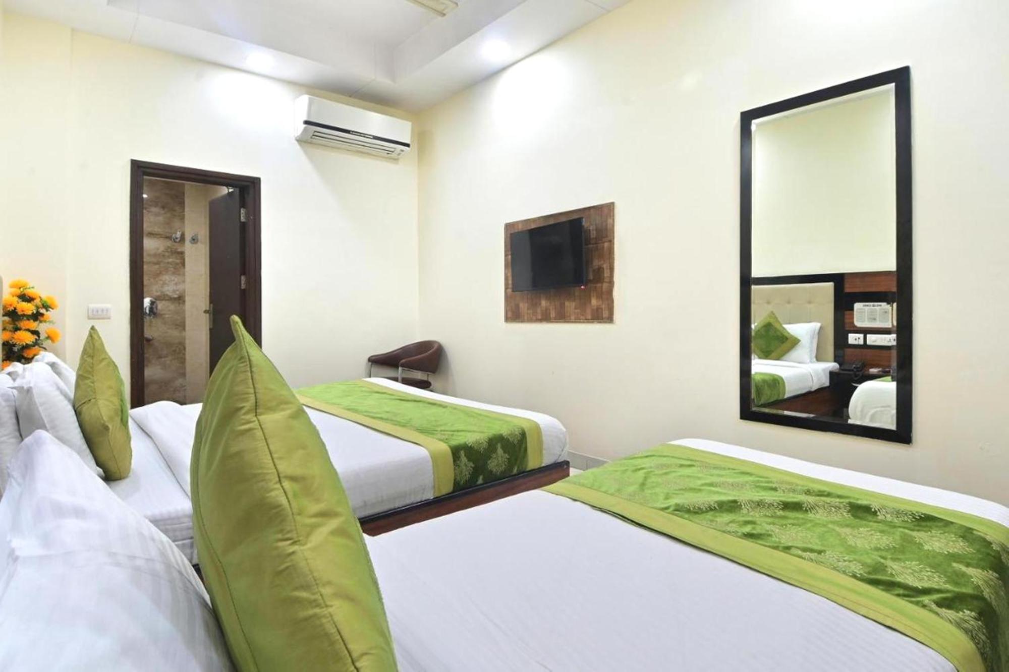 Hotel Emporio View - New Delhi Railway Station - Paharganj Exterior foto