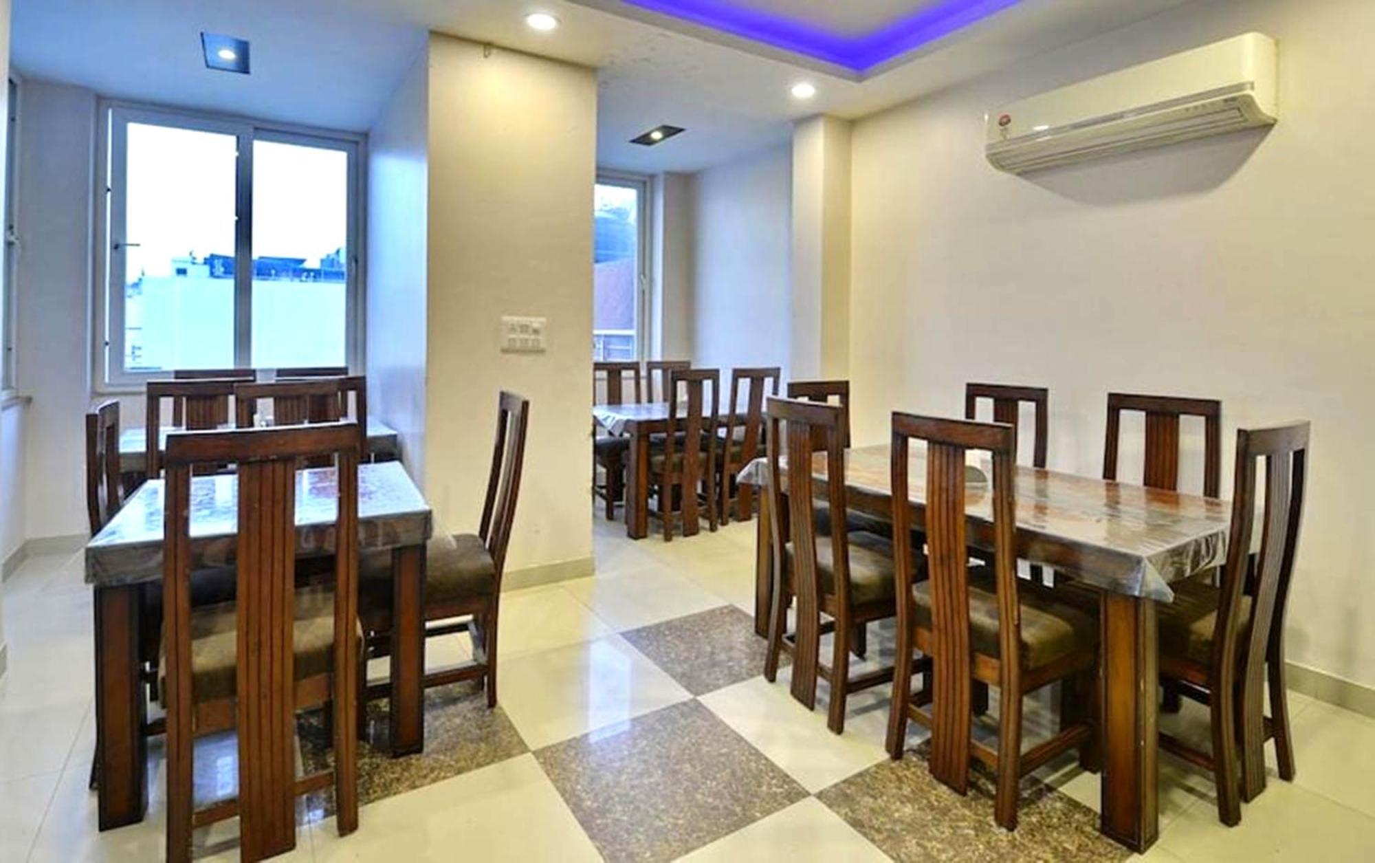 Hotel Emporio View - New Delhi Railway Station - Paharganj Exterior foto